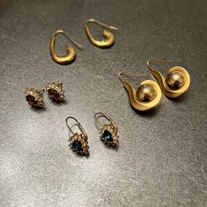 Gold toned earrings - set of 4